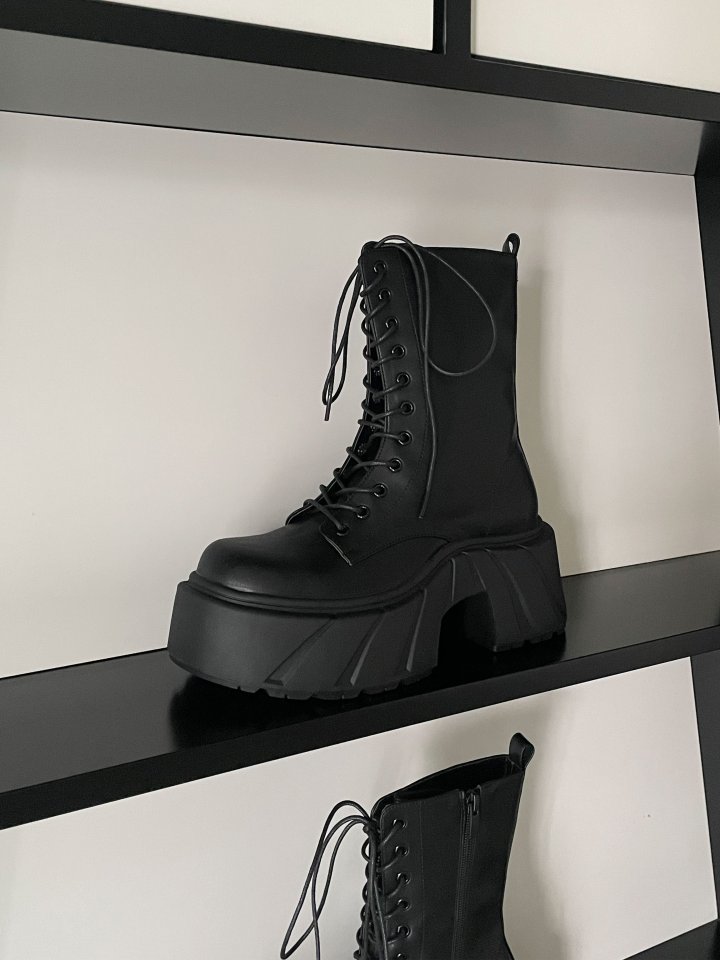 Vade - Korean Women Fashion - #womensfashion - Middle Walker Boots - 9