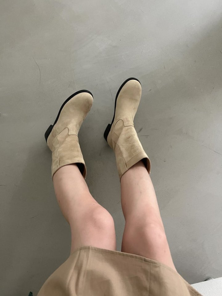 Vade - Korean Women Fashion - #womensfashion - Mid Half Suede Boots - 5