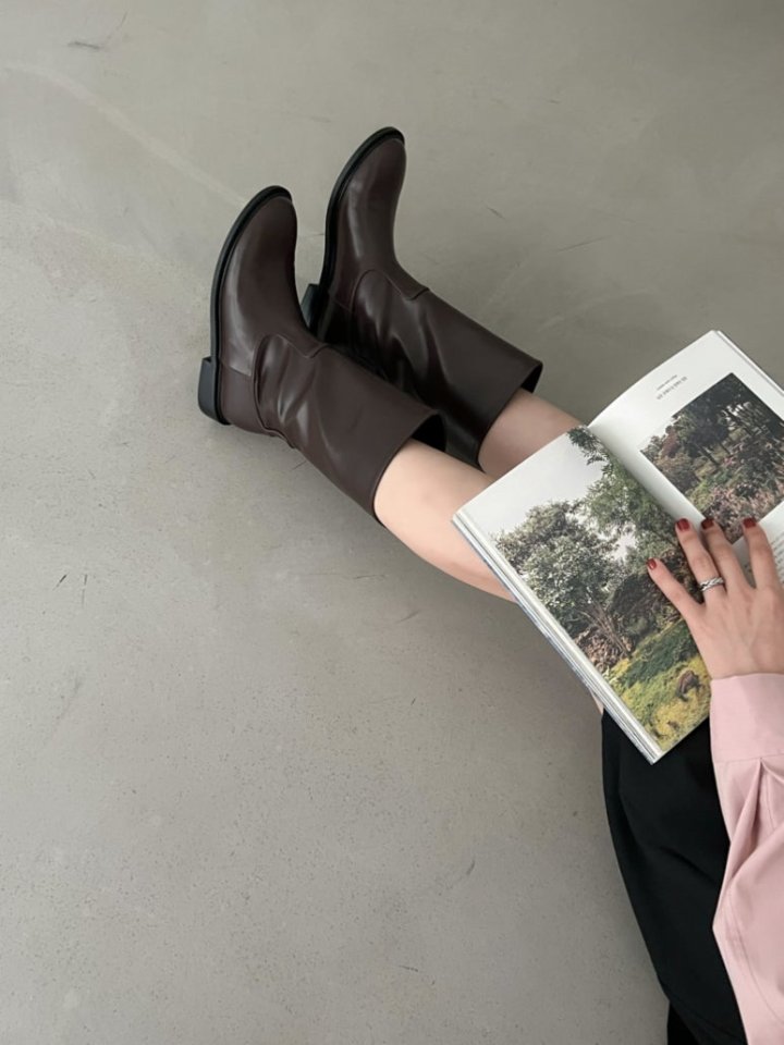 Vade - Korean Women Fashion - #womensfashion - Round Mid Half Boots - 8