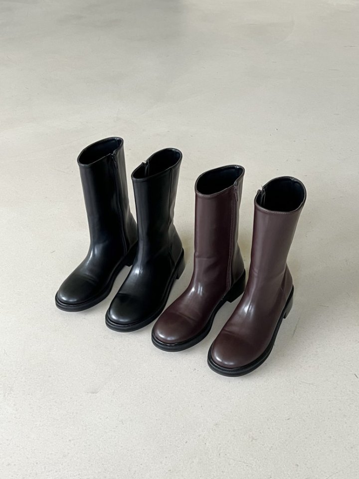 Vade - Korean Women Fashion - #womensfashion - Round Mid Half Boots