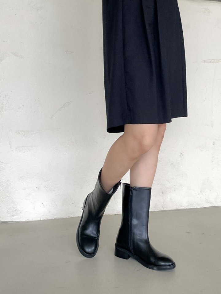 Vade - Korean Women Fashion - #womensfashion - Round Mid Half Boots - 5