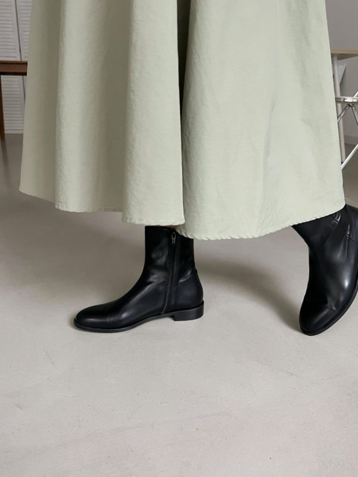 Vade - Korean Women Fashion - #momslook - Low Heel Basic Ankle Boots - 4