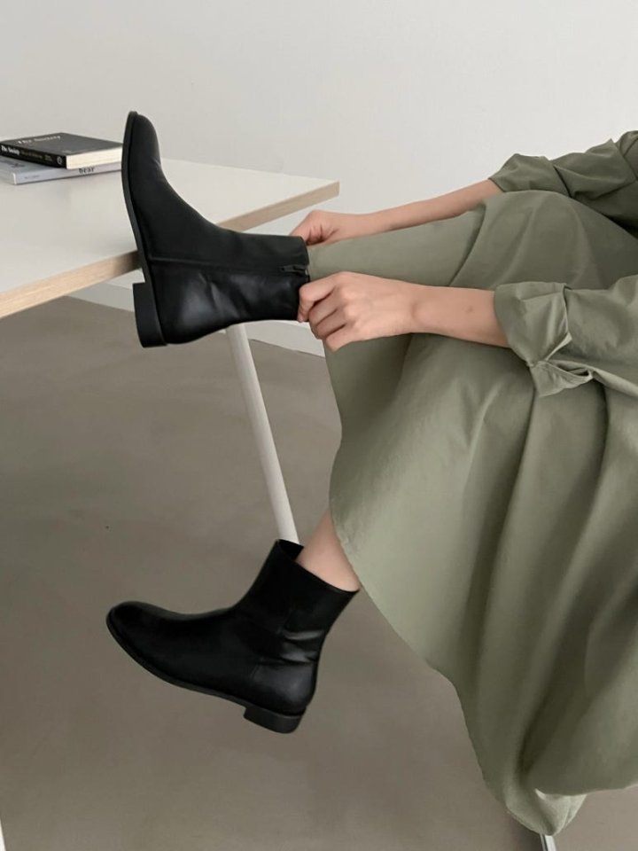 Vade - Korean Women Fashion - #womensfashion - Low Heel Basic Ankle Boots - 8