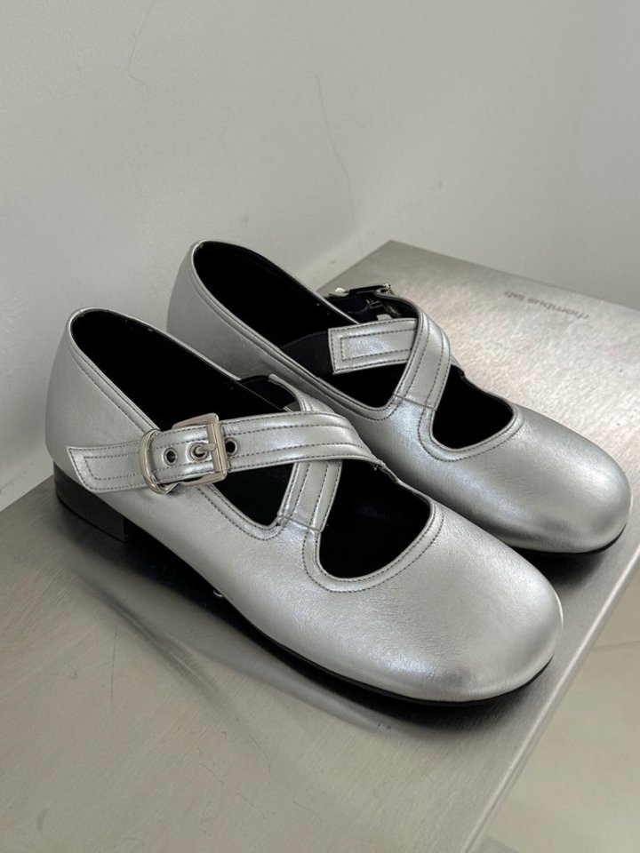 Vade - Korean Women Fashion - #womensfashion - Cross Strap Square Mary Jane Flats - 6