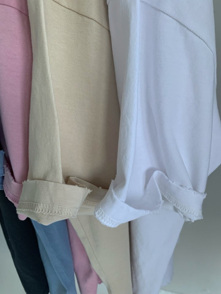 Via - Korean Women Fashion - #momslook - Vintage Round Short Sleeved Tee - 3