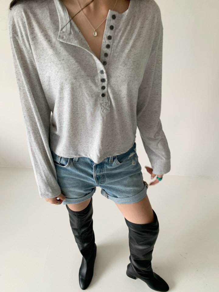 Via - Korean Women Fashion - #vintagekidsstyle - Alle Button Tee - 4