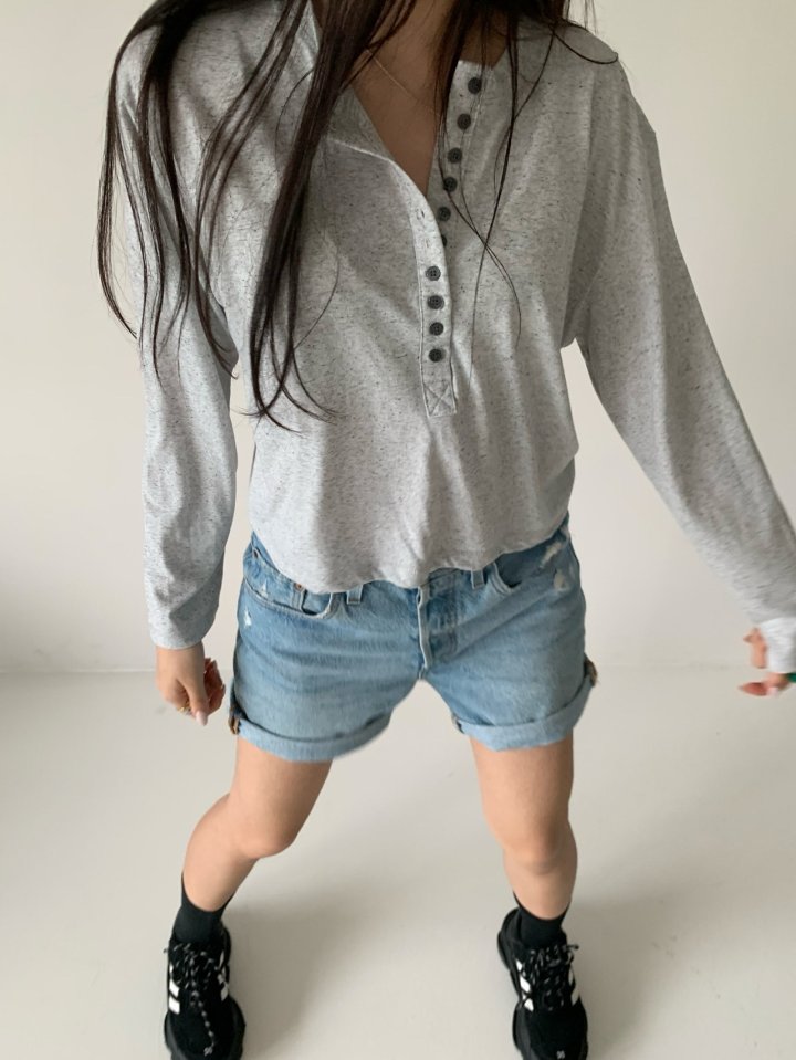 Via - Korean Women Fashion - #thelittlethings - Alle Button Tee - 9