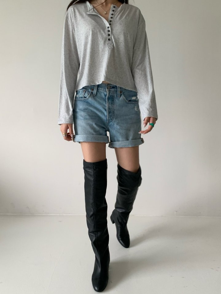 Via - Korean Women Fashion - #vintageinspired - Alle Button Tee - 2