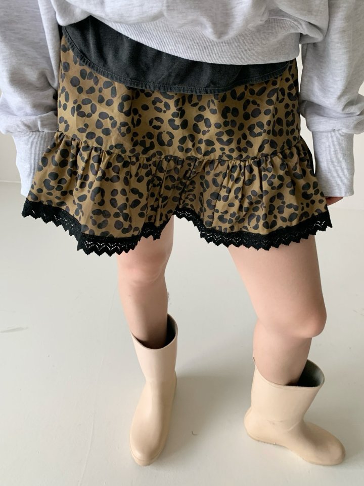 Via - Korean Women Fashion - #vintageinspired - Leopard Mini Skirt - 4