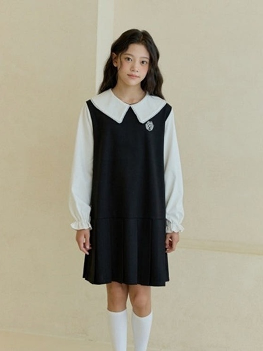 Span Lace Collar One-piece Span Lace Collar One-piece
