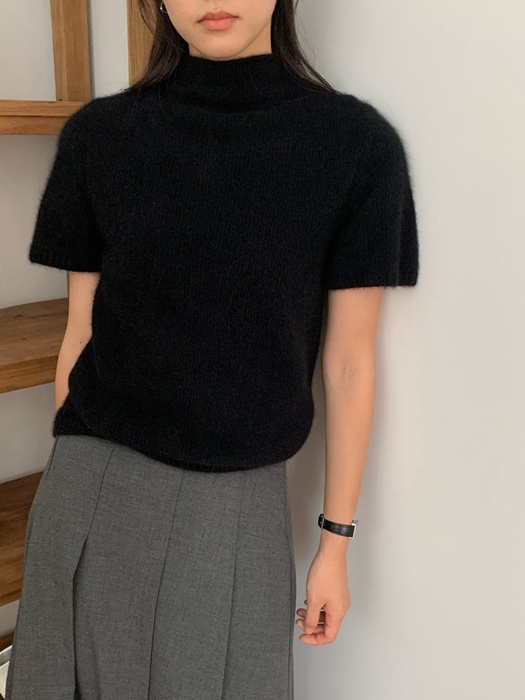 Turtle Neck Half Sleeve Raccoon Knit Turtle Neck Half Sleeve Raccoon Knit