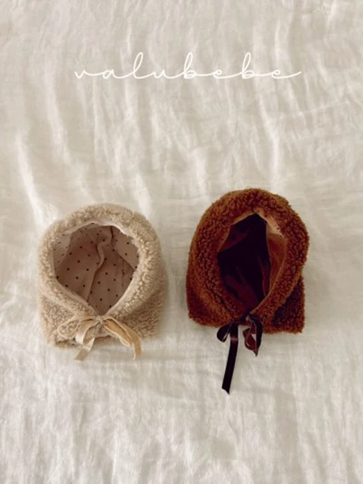 Reversible Fleece Bonnet Hat (Bebe)