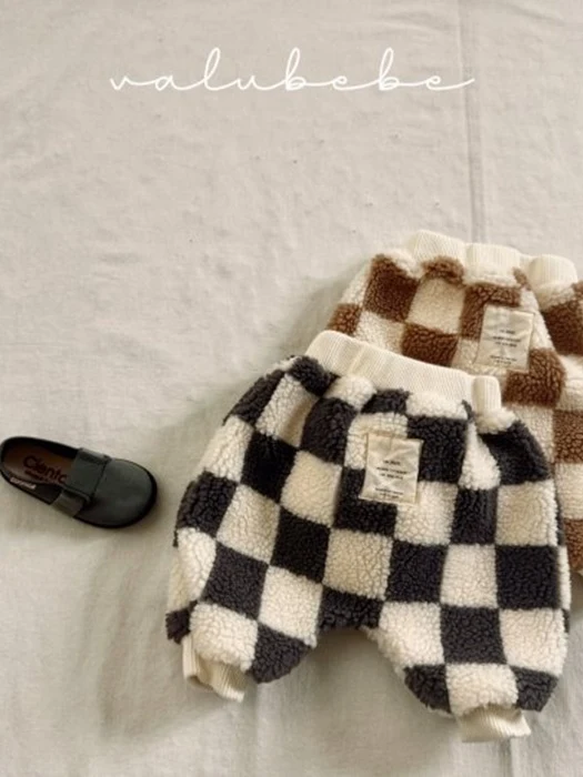 Big Check Fleece Jogger Pants (Bebe) Big Check Fleece Jogger Pants (Bebe)