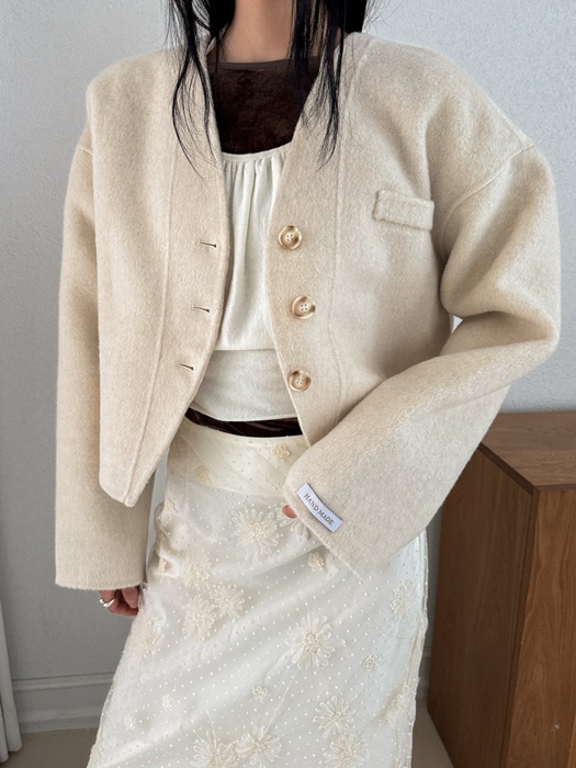 Woolly Handmade Short Jacket Woolly Handmade Short Jacket