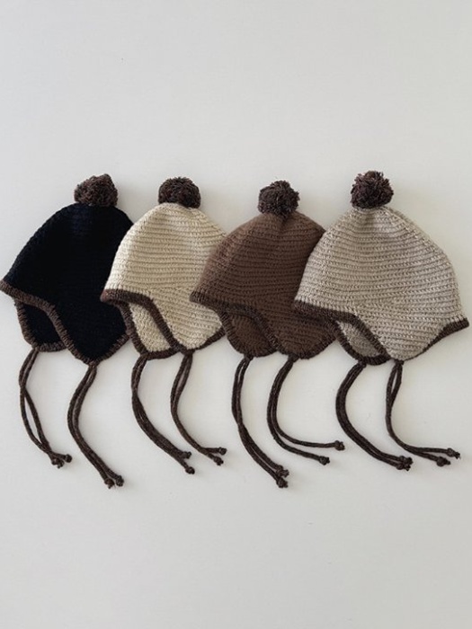 Ollie Pom Hat