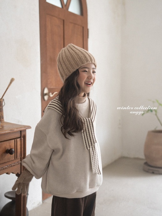 Plain Hat Plain Hat