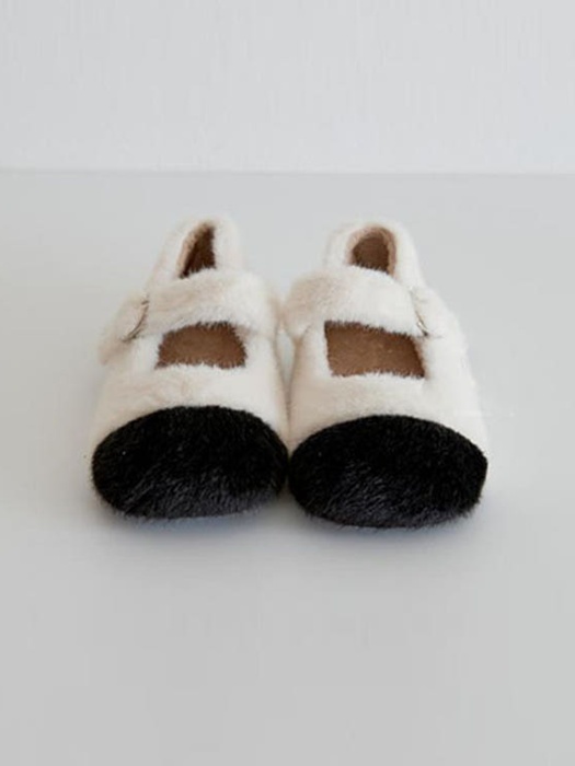D445 Soft Fur Flats D445 Soft Fur Flats