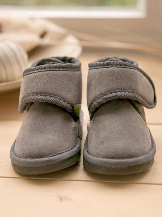 03 Ankle Boots