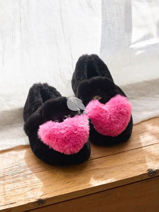 Y959 Heart Puff Flats