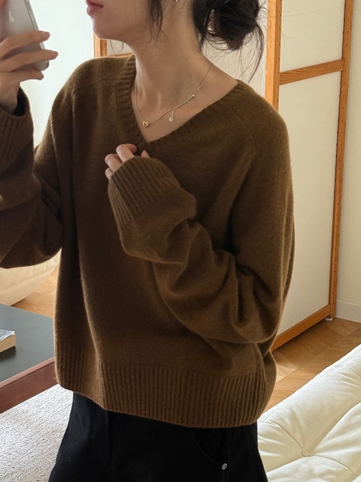 Vera V Neck Knit Vera V Neck Knit
