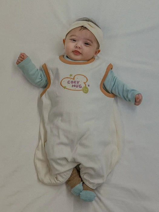 Cozy Hug Baby Sleeping Vest