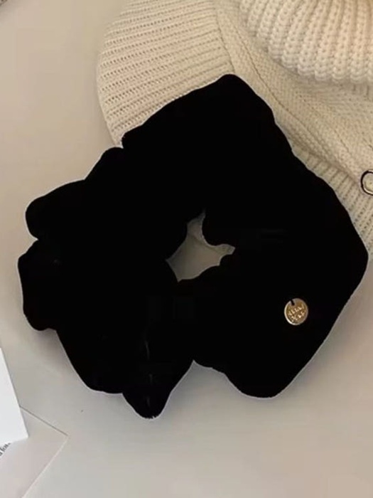 Thick Velvet Ring Scrunchie Set (set of 3) Thick Velvet Ring Scrunchie Set (set of 3)
