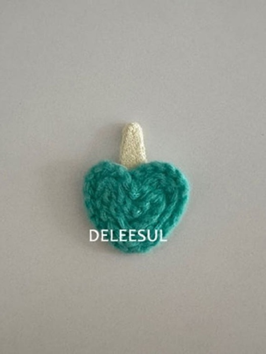 Crochet Big Heart Snap Clip (Mint)