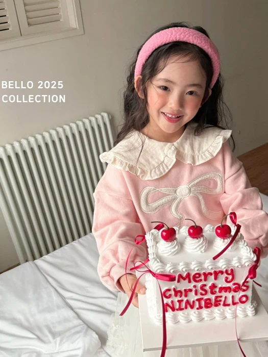 Ribbon Collar Sweatshirt