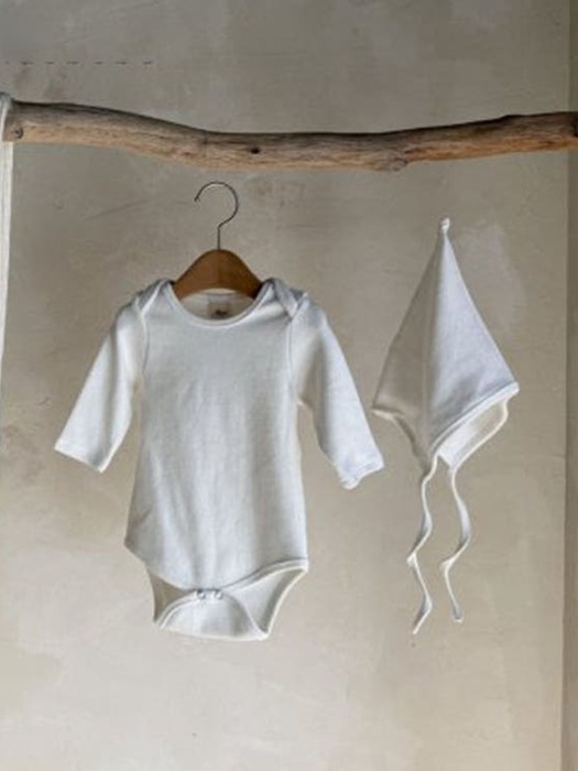 Angel Wings Suit (With Bonnet) Angel Wings Suit (With Bonnet)