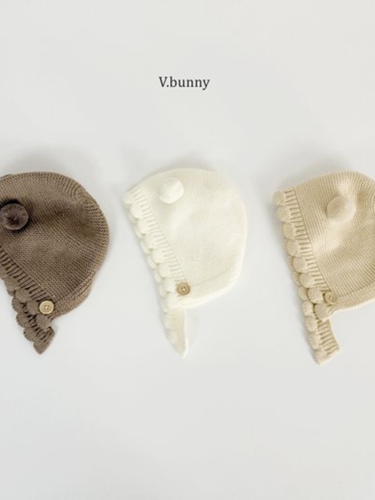 Knit Pom Bonnet Hat