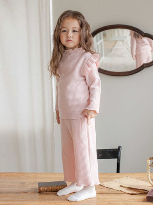 Chance Frill Set Chance Frill Set