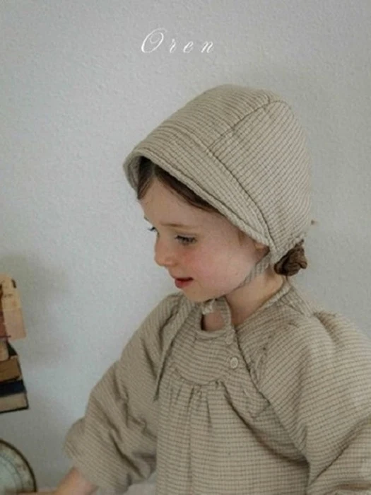 Baguette Check Padded Bonnet