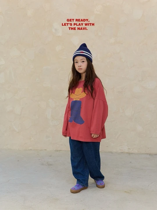 Boots Long Tee