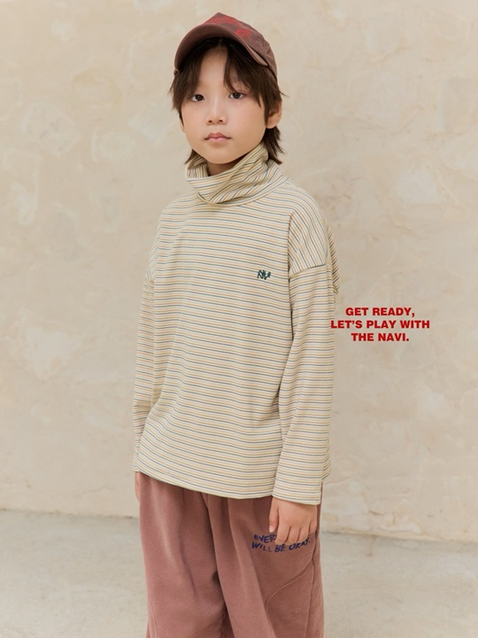 Arc Turtleneck Tee