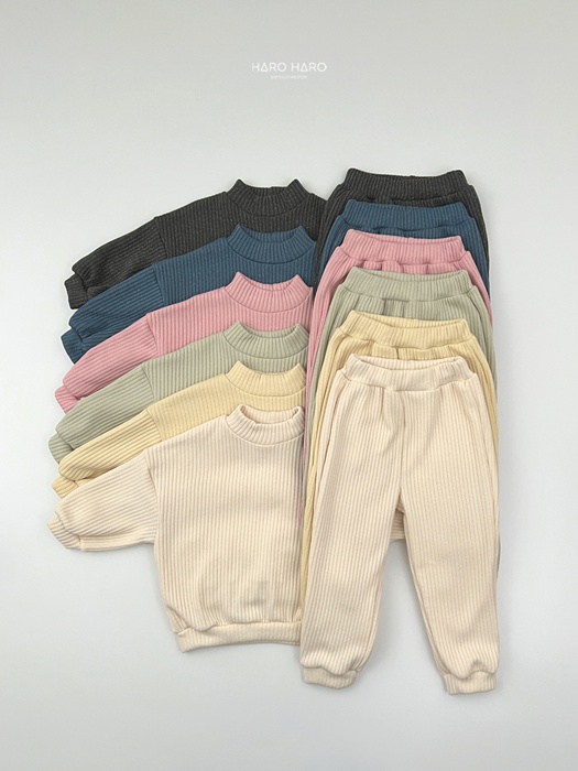 Knit Fleece Half Turtleneck Set Knit Fleece Half Turtleneck Set