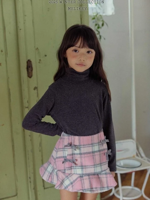 Snow Wool Turtleneck Tee