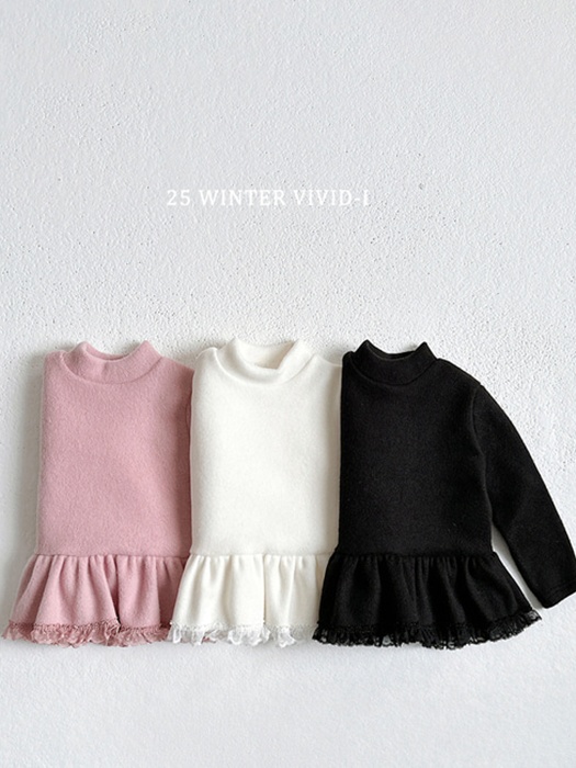 Frill Mock Neck Tee