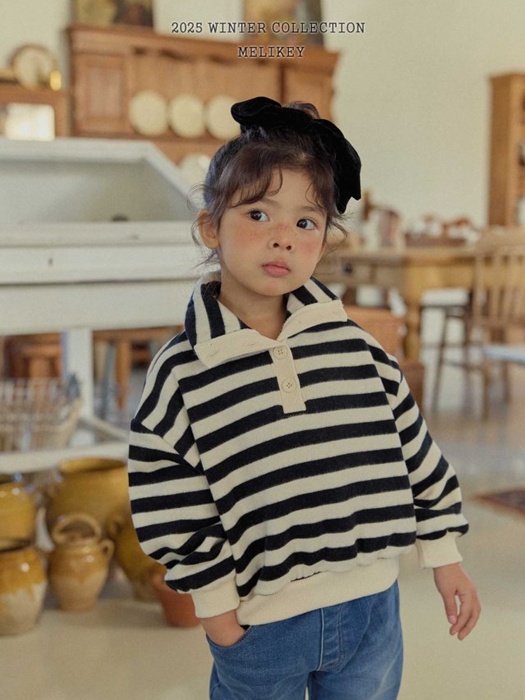 High Neck Button Sweatshirt