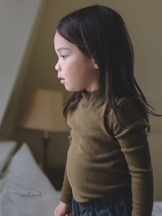 Ribbed Half Turtleneck