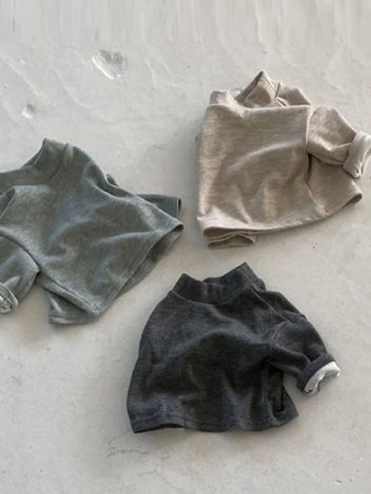 Blend Turtleneck Tee
