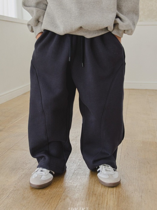 Round Wide Pants