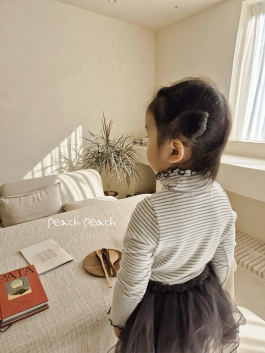 Pompom Turtleneck Tee