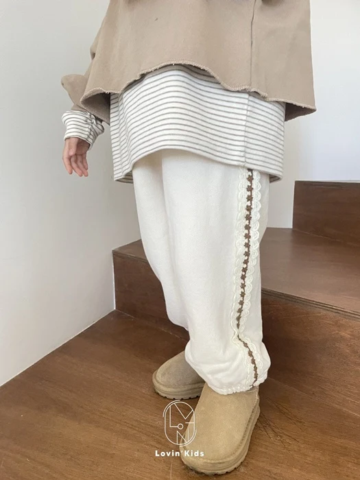 Love Line Pants
