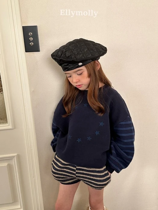 Star Circle Sweatshirt