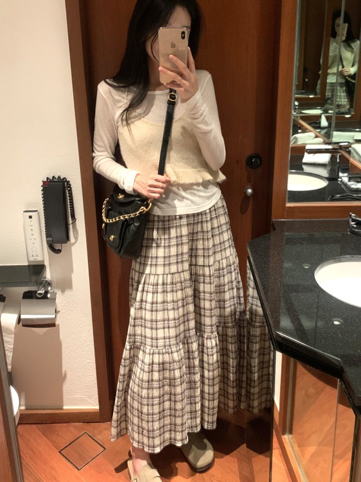Afarrier - Korean Women Fashion - #momslook - Check Long Skirt - 7