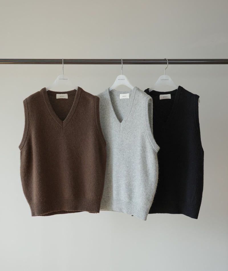 Amygrace - Korean Women Fashion - #momslook - Tambourine Alpaca Knit Vest