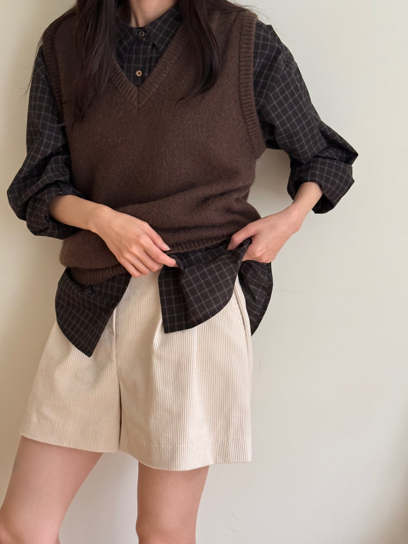 Amygrace - Korean Women Fashion - #vintageinspired - Corduroy Shorts - 10