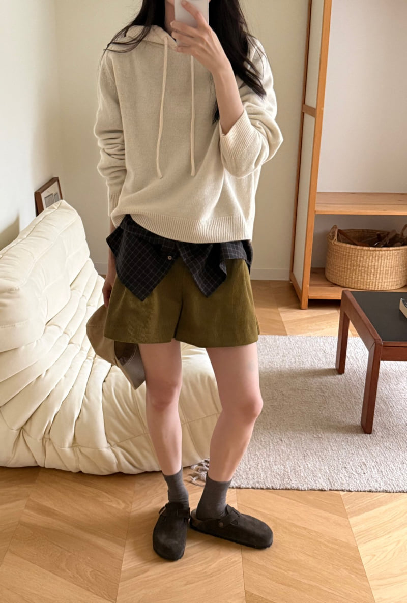 Amygrace - Korean Women Fashion - #vintagekidsstyle - Corduroy Shorts - 11