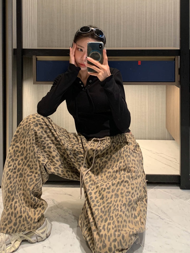 Badcalm - Korean Women Fashion - #momslook - Leopard Raw-Edge Wide Pants - 3
