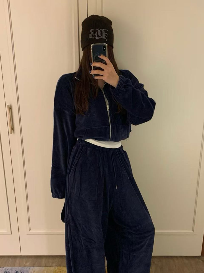 Badcalm - Korean Women Fashion - #vintagekidsstyle - Velour Jogger Pants - 5
